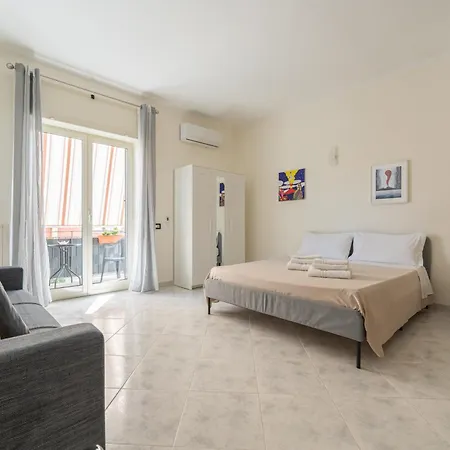 Interno27 - Fuorigrotta * Naples