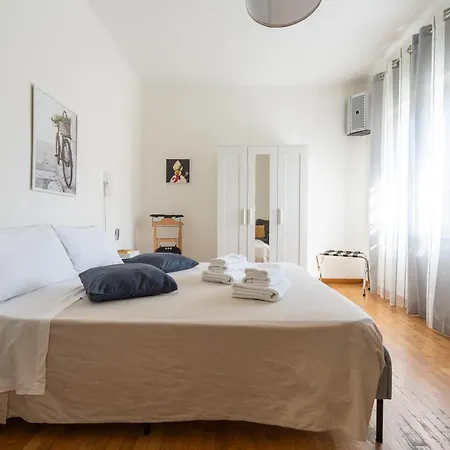 Interno27 - Fuorigrotta * Naples